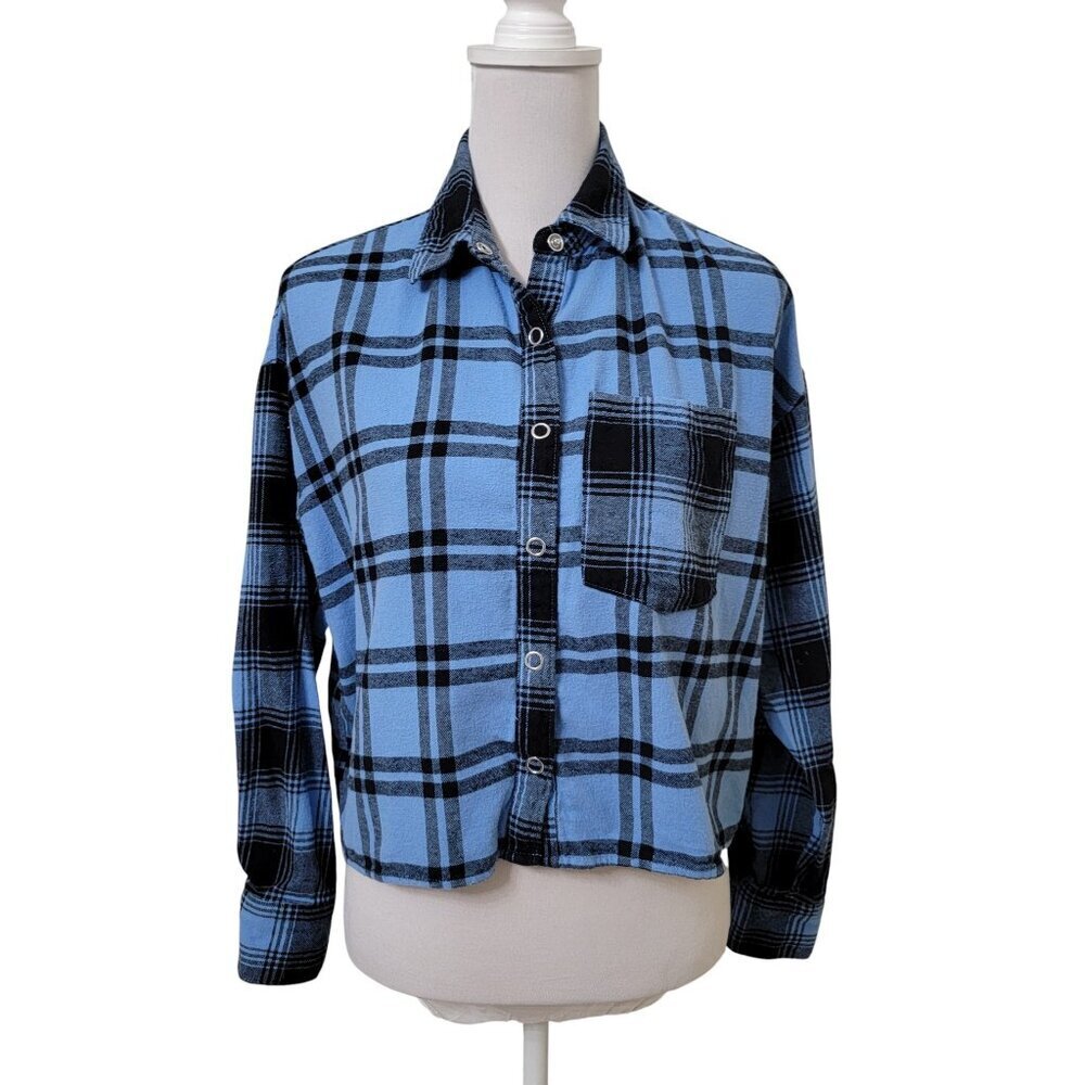 Forever 21 Size S Blue & Black Plaid Flannel Long Sleeve SnapFront Shirt